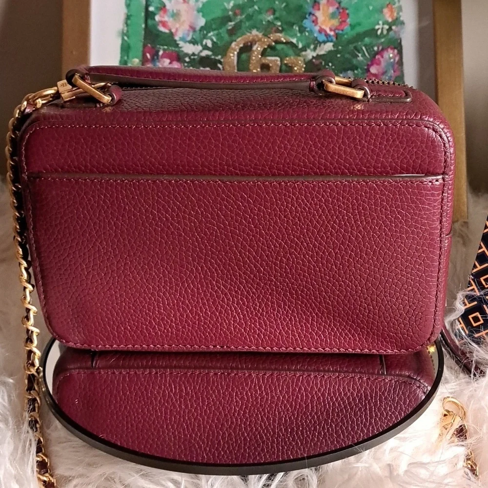 Tory Burch NWOTs Britten Small Top Handle Case